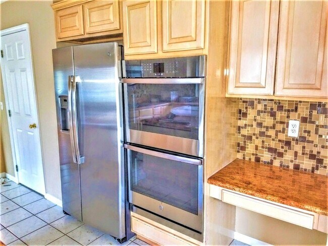 Photo - 45866 Fountain View Dr