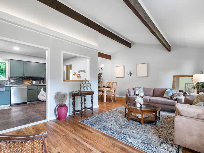 Photo - 670 Treeside Dr Unit SI ID1496072P