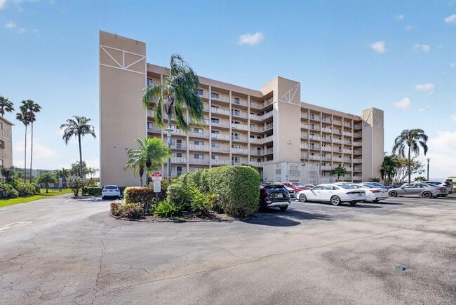 Photo - 7076 Huntington Ln Unit 5070