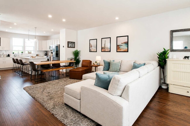 Photo - 500 Creative Way Unit SI FL3-ID1051678P