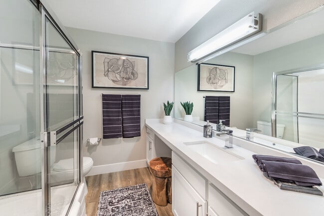 Photo - Plaza at Sherman Oaks