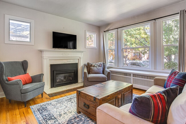 Photo - 757 N Clayton St Unit SI ID1546078P