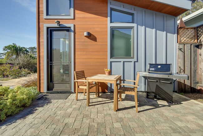 Photo - 157 Ave Portola Unit SI ID1546001P
