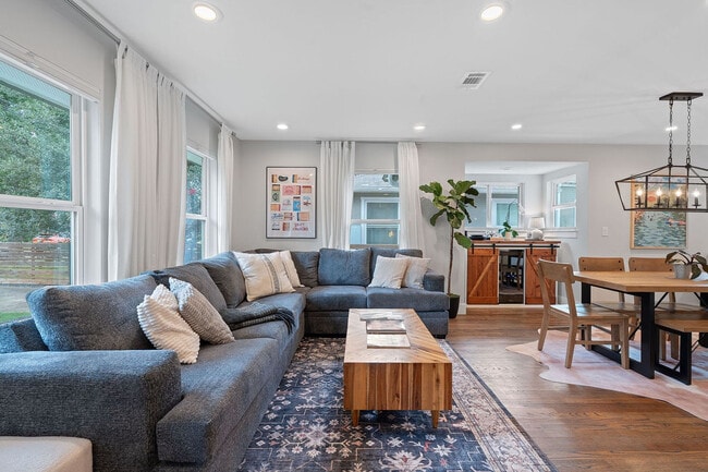 Building Photo - 4431 Jinx Ave Unit ID1262296P