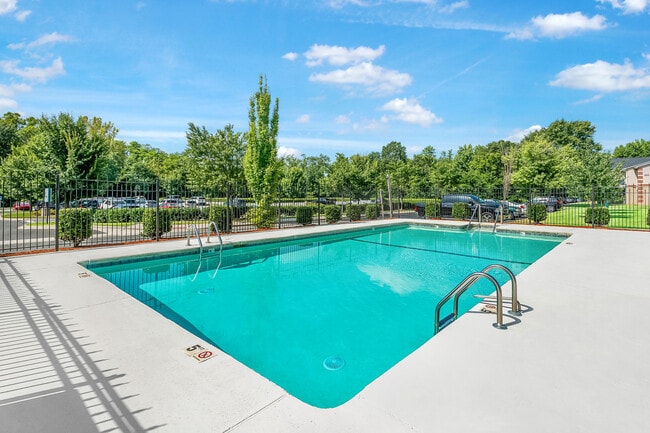 Photo - Crown Point Luxury Apartments at Kingsport