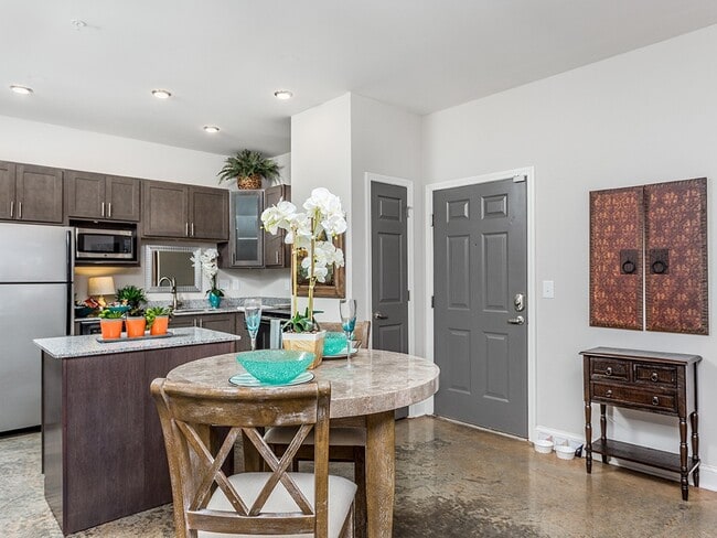 Interior - 119 South