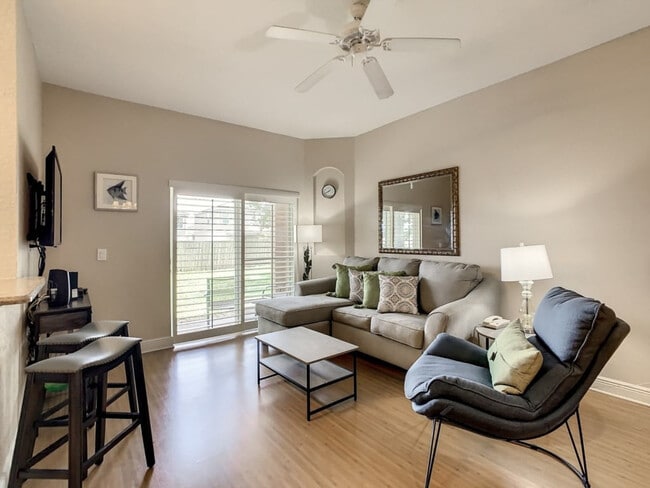 Building Photo - 3010 Calabria Ave Unit ID1292399P