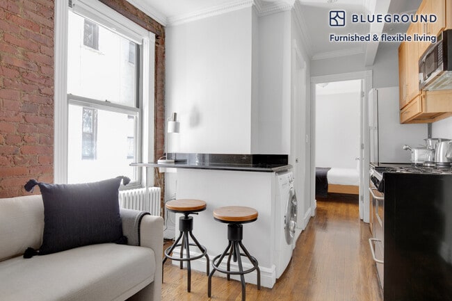 Photo - 410 E 13th St Unit FL2-ID722