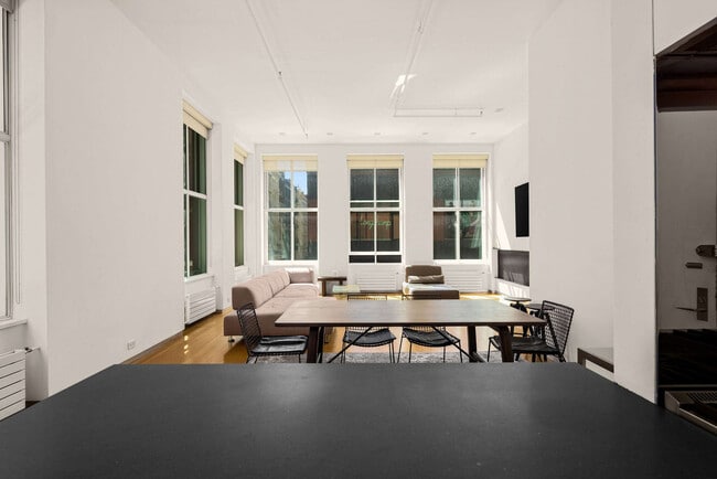 Photo - 127 Spring St Unit ID1035010P