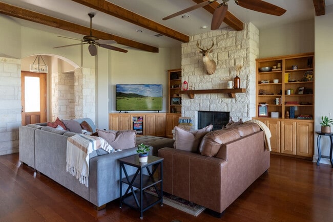 Photo - 900 County Road 438-SI ID1606261P Unit SI ID1606261P