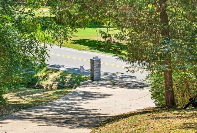 Photo - 3390 Tyree Springs Rd