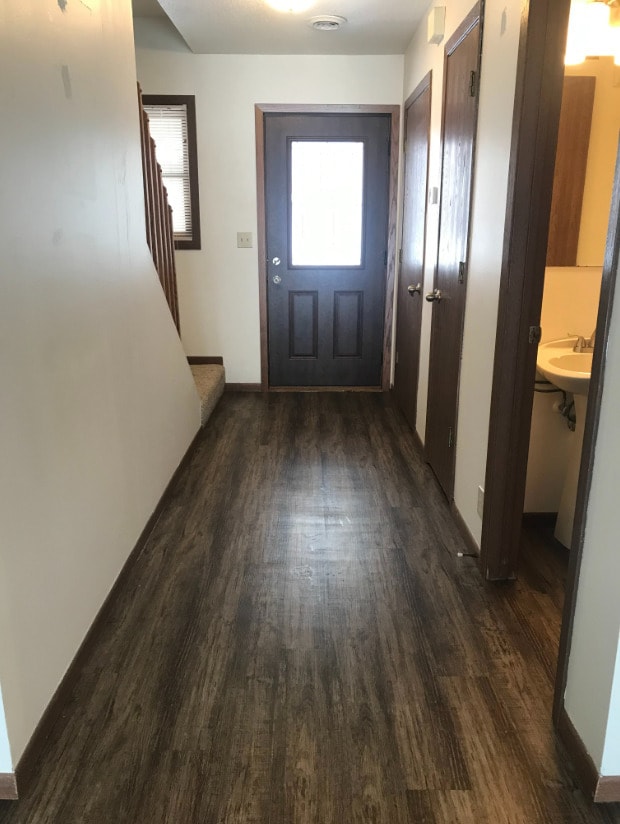 3 Bedroom | 1.5 Bathroom - Courtyard Townhomes