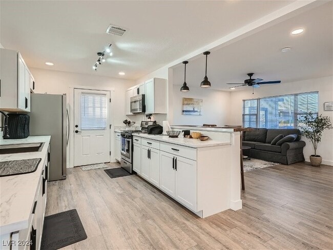 Photo - 75 Constitution Ave