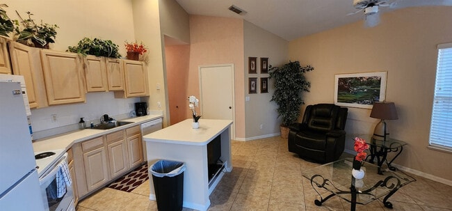 Building Photo - 9941 Perfect Dr Unit SI ID1586054P