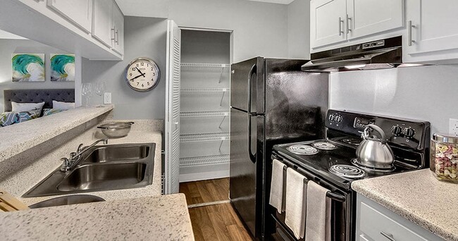 Photo - Courtney Cove Apartment Homes