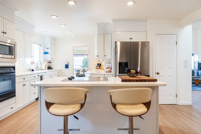 Photo - 711 Cornish Dr Unit ID1024471P