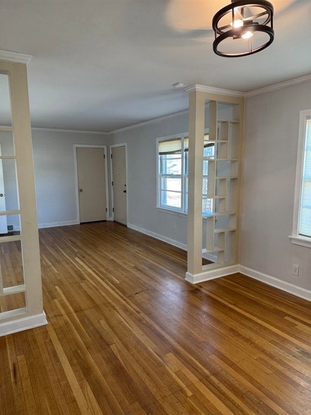 Photo - 4973 Greenway Rd