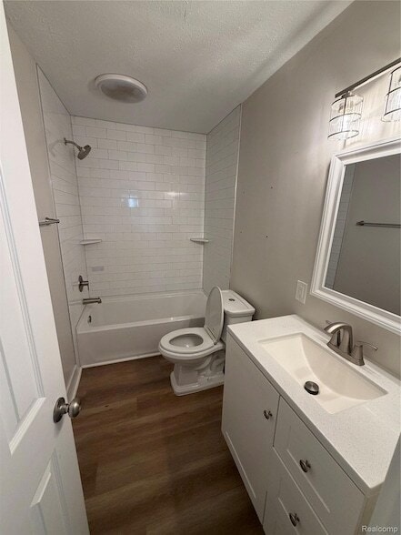 Photo - 1246 House Rd N