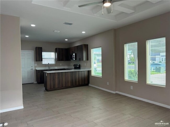 Photo - 2919 W Driftwood St Unit 4