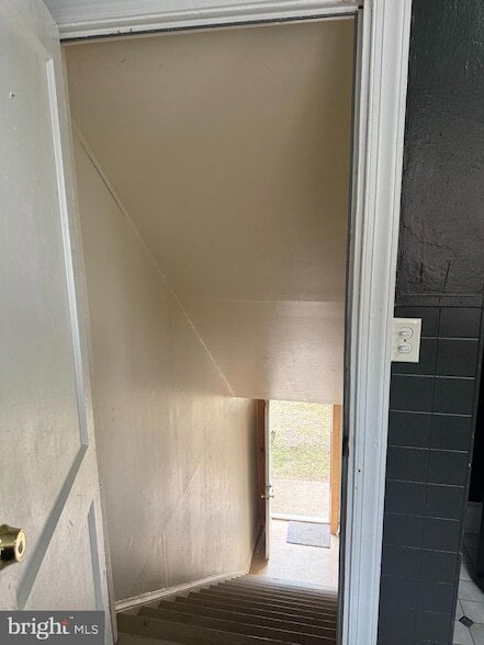 Photo - 606 Stuart St Unit 2