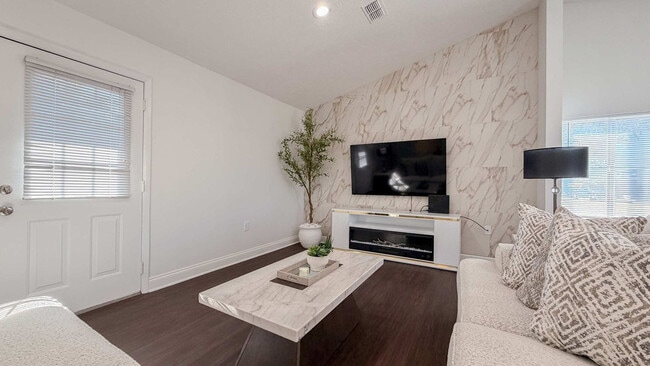 Photo - 300 W 23rd Pl Unit SI ID1491599P