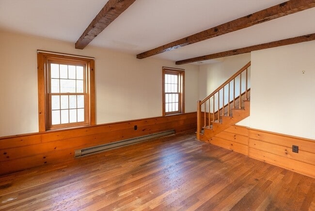 Photo - 129 1/2 Summer Street Unit