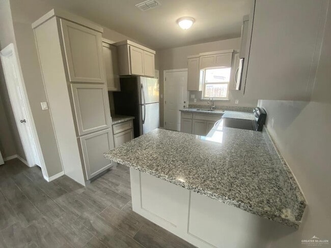 Photo - 1105 W Kennedy St