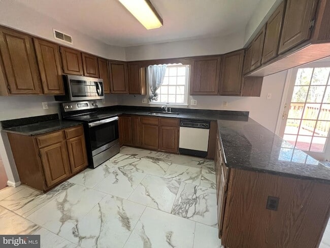Photo - 6910 Raven Ln