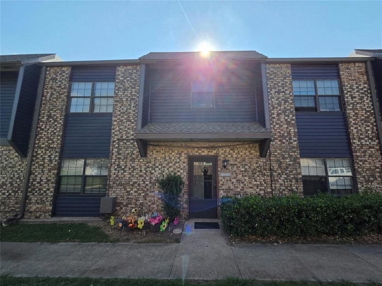 Photo - 401 SE 12th St Unit 193