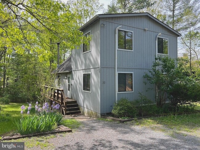 Photo - 32 Cherry St