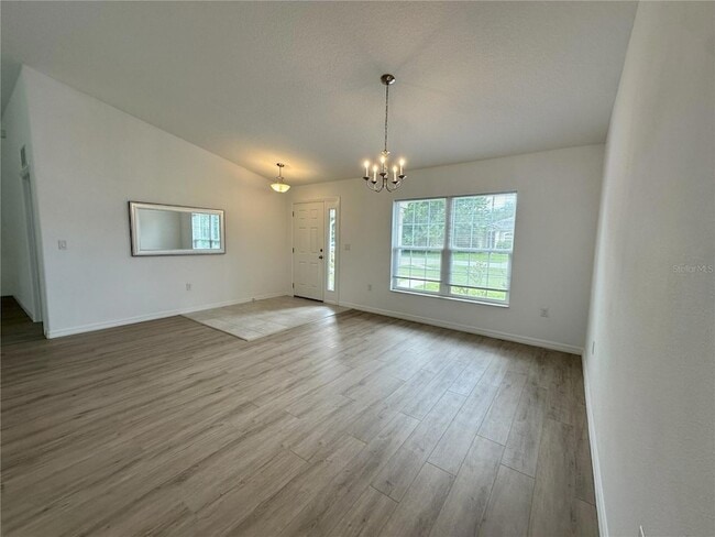 Photo - 37 Lewis Shire Pl