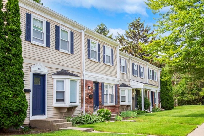 Building Photo - Meadowfield Townhomes