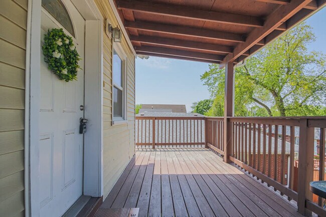 Photo - 839 Dunlop Ave Unit ID1244957P