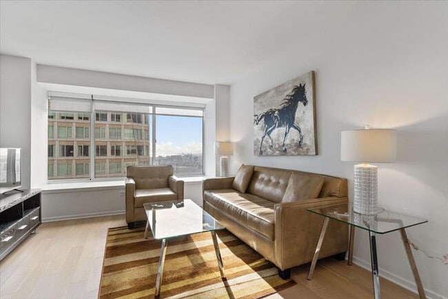 Building Photo - 680 Mission St Unit ID1054570P