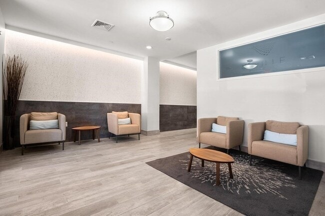 Photo - 250 Meridian St Unit 313