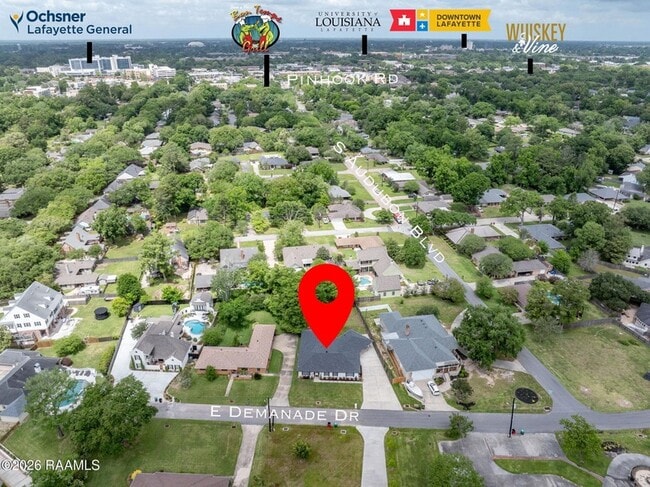 Photo - 610 E Demanade Dr