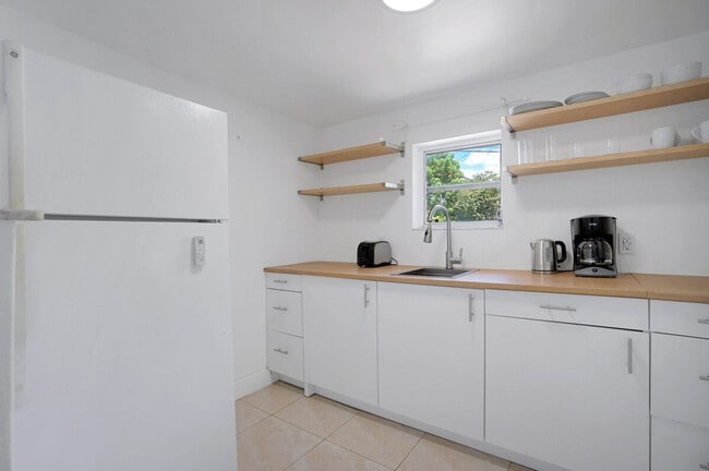 Photo - 975-977-977 SW 10th St Unit ID1323981P