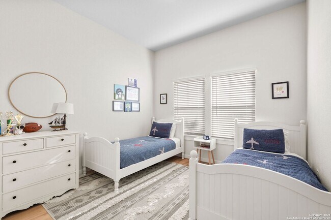 Photo - 143 Maravillas