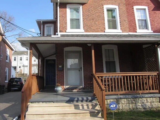 Photo - 39 Thomas Ave Unit ID1322486P