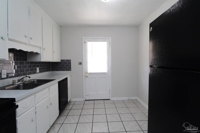 Photo - 10151 Guidy Ln