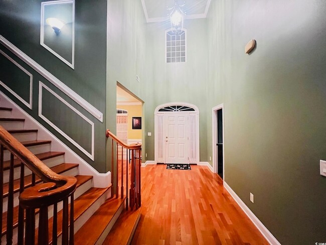 Photo - 584 Summerhill Dr