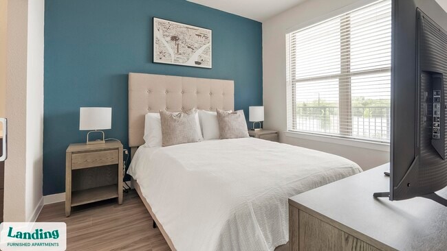 Photo - 14015 Univ Pass Unit 3329.1412405