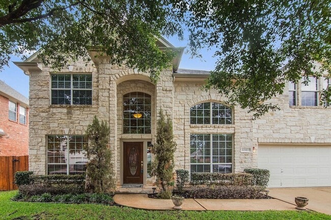Building Photo - 2412 Arbor Dr