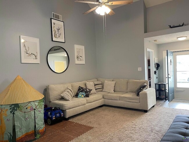 Photo - 103 Darin Dr