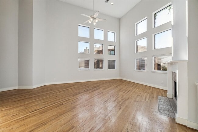Photo - 9710 Riddlewood Ln