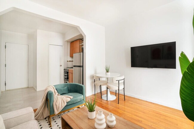 Photo - 444 W 48th St Unit FL4-ID1022027P