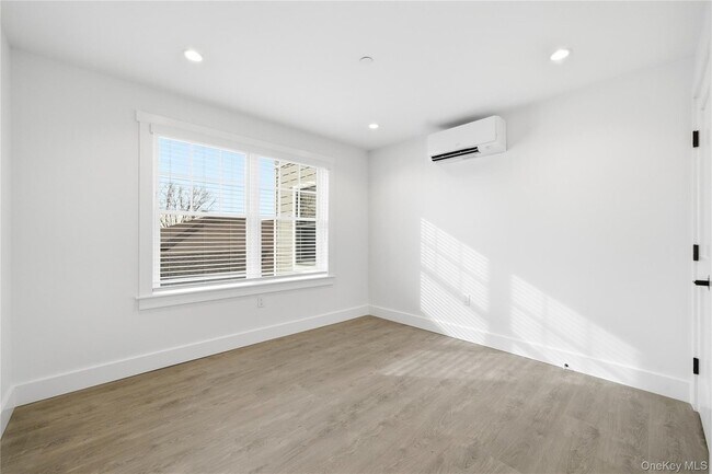 Photo - 180 Deer Park Ave Unit 303