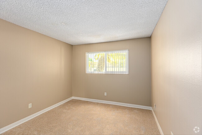 1BR, 1BA - 640SF - Bedroom - Royal Village Apartments