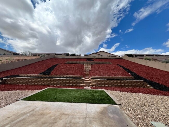 Photo - 1955 Castle Peak Loop NE