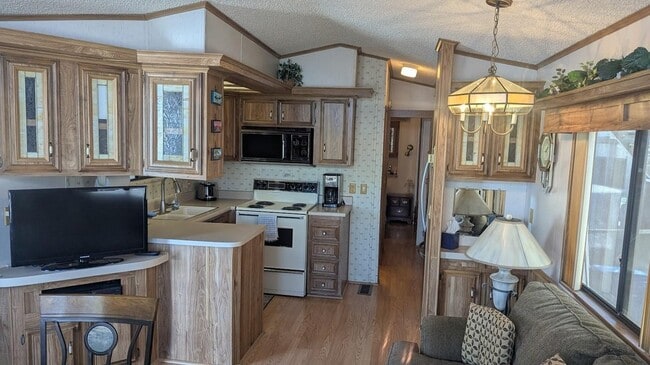 Photo - 8700 E University Dr